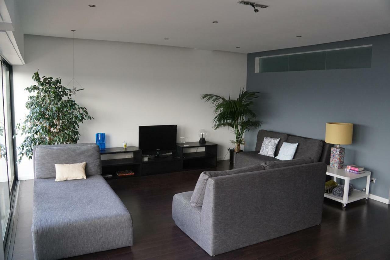 Penthouse Bellevue Lägenhet Almada Exteriör bild