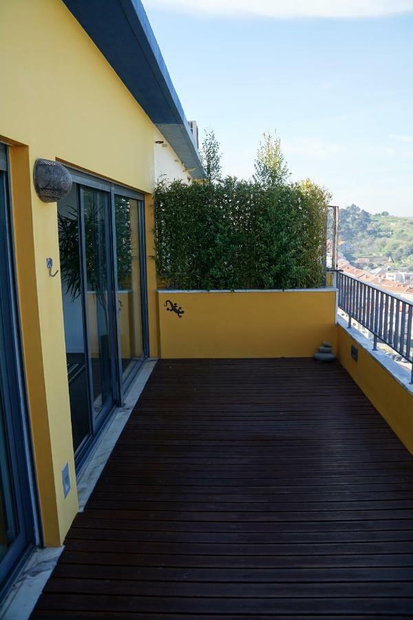 Penthouse Bellevue Lägenhet Almada Exteriör bild